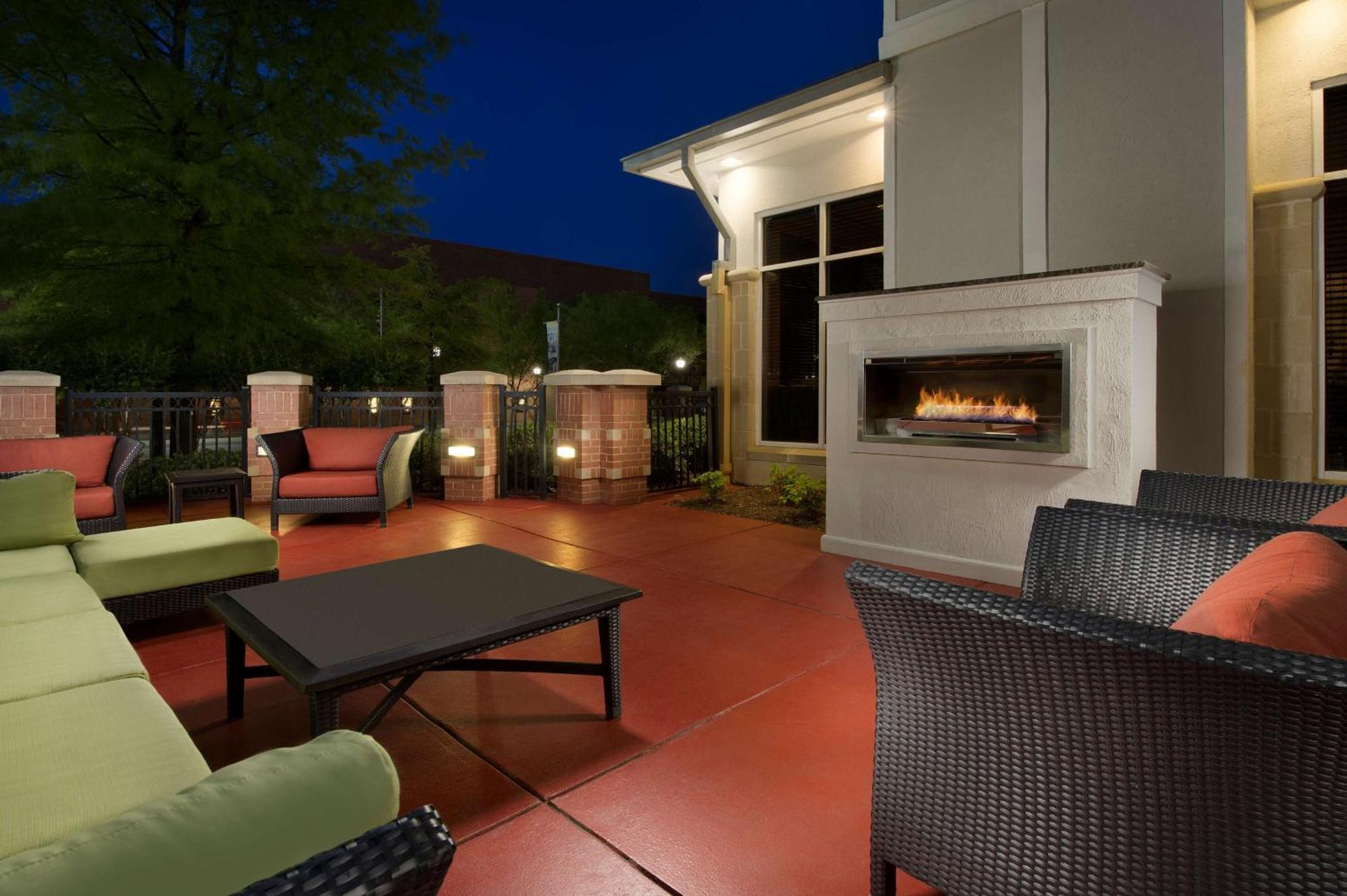 Hilton Garden Inn Chattanooga Downtown Екстер'єр фото