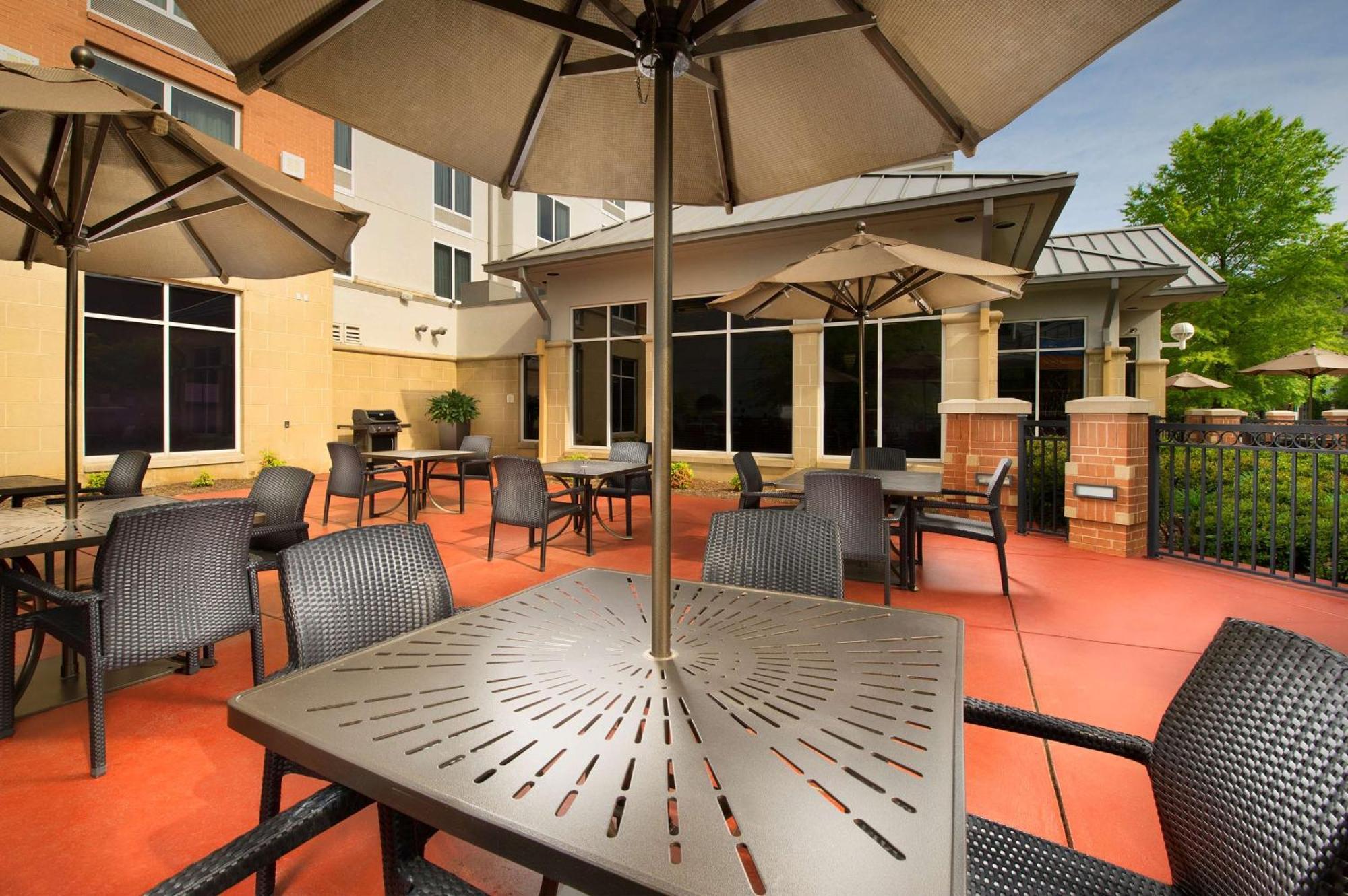 Hilton Garden Inn Chattanooga Downtown Екстер'єр фото